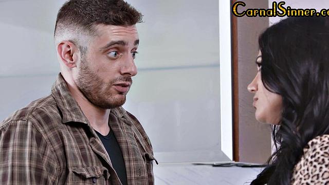 Hairy slut banged in kitchen after deepthroating