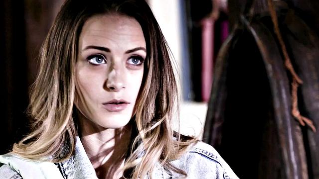 сводная сестра получает член сводного брата в миссионерской позе