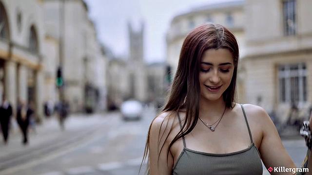 Shi мастурбирует и трахается с Sam Bourne дома, глубокий вагинальный секс и кончают внутрь.