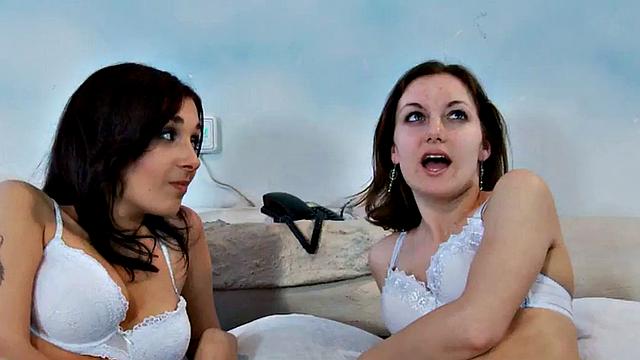 CFNM pegging femdom amateur teens fuck guy's asshole in 3way