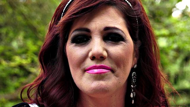 The Shakiest Boobs In The Forest