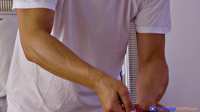 Czech 18 year old's irst massage