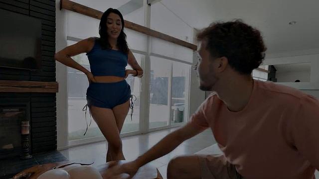 Big amateur babe filmed for good by her friends