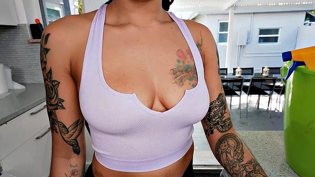 Sexy maid enjoys sucking boss after cleaning house