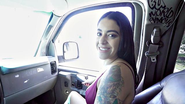 Pulled mature man fucked by gay outdoor in pickup van