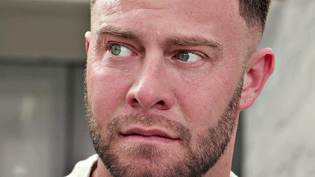 NURU MASSAGE - Therapist Deals With Client's Fear Of Being Touched With Wild Sex FRENCH SUBTITLES