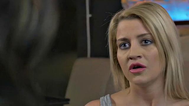 Ebony office bae seduced by nasty dyke in meeting room