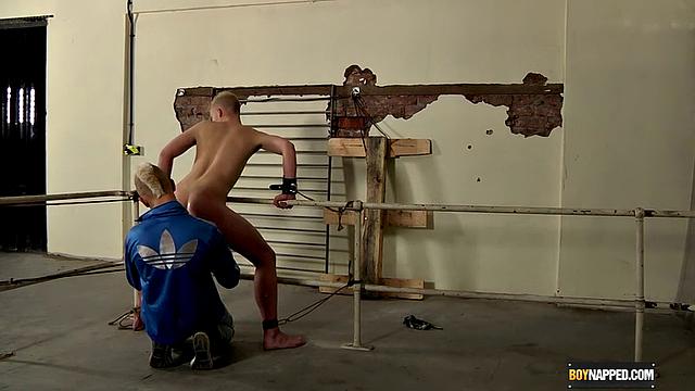 Alex Silvers Gets An Anal Attack from Deacon Hunter
