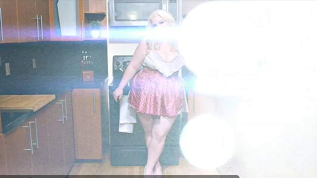 Heavy-Hootered Housewife