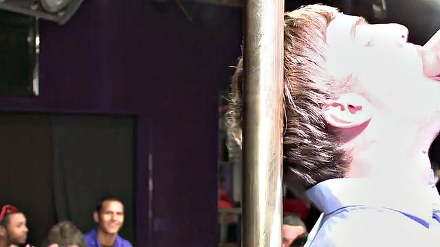 Real public blowjob at kinky party