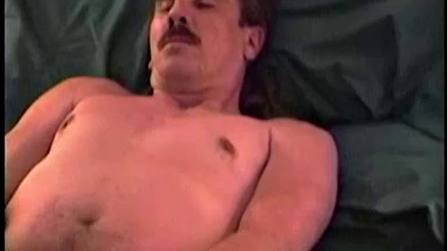 There's nothing special about Ed, and there's nothing very exciting about this movie. This is a really nice guy. The kind you see every day of the week. He gets up, goes to work, comes home and not much else.