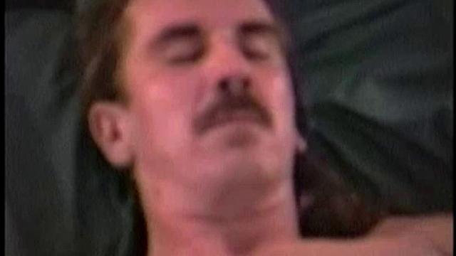 There's nothing special about Ed, and there's nothing very exciting about this movie. This is a really nice guy. The kind you see every day of the week. He gets up, goes to work, comes home and not much else.