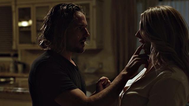 похотливая мачеха сосёт и получает по полной в киску