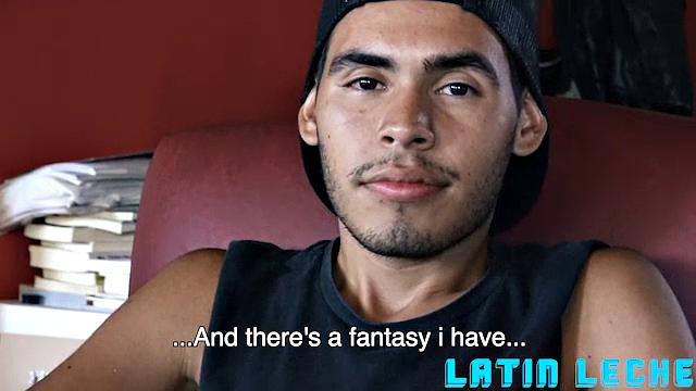 двое соседей трахают латинского красавца