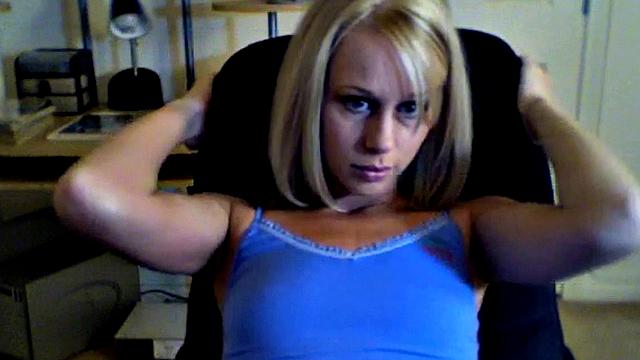 Hot teen Kylie in softcore