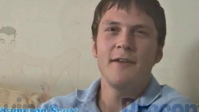 камерон скотт дрочит и балуется игрушками