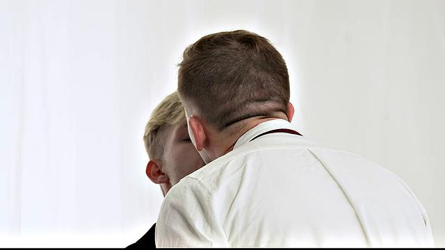 Elder Daniels: Sneaking