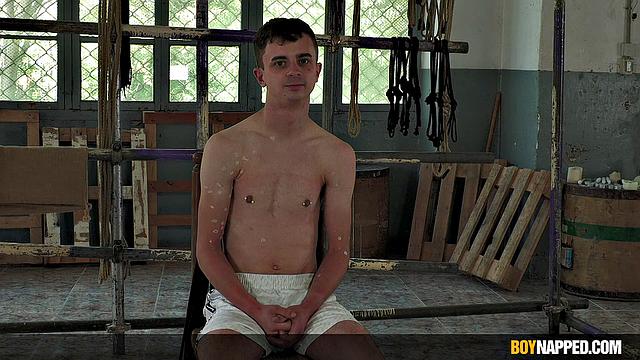 Британский твинк Феликс Лирнс - Часть 2 - Феликс Ханан и Себастьян Кейн