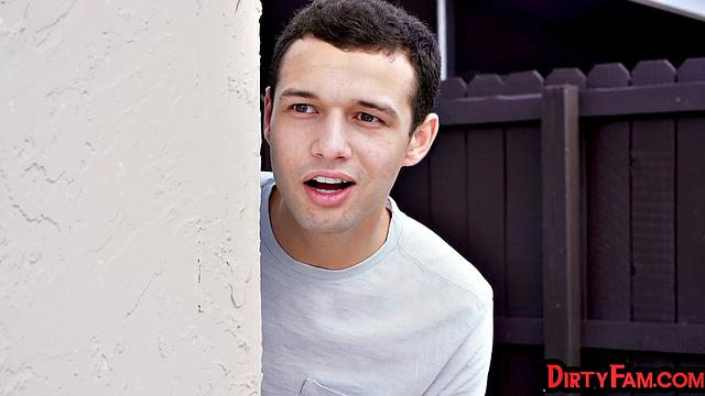 Naughty babes fucked in outdoor 3some