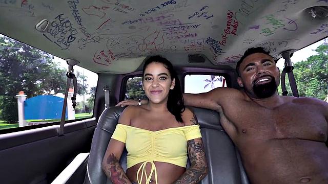 Cash-hungry hunk in van takes bareback pounding for cash