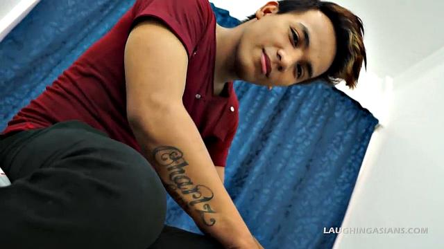 Straight Boy Derik Foot Tease