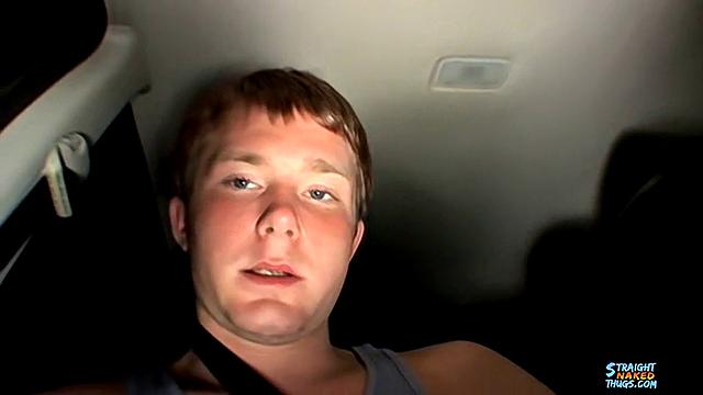 Билли Да Кидд наслаждается автомойкой с ограблением