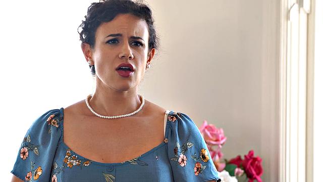 The Naughty Naudi Feature