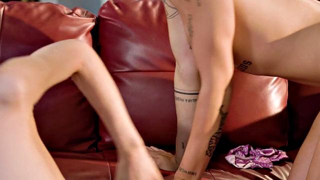 College darlings scissoring hairy pussy after class