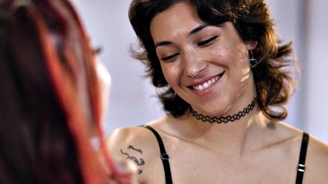 College darlings scissoring hairy pussy after class