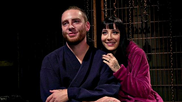 21yo inked female with small boobs pussylicked by sub