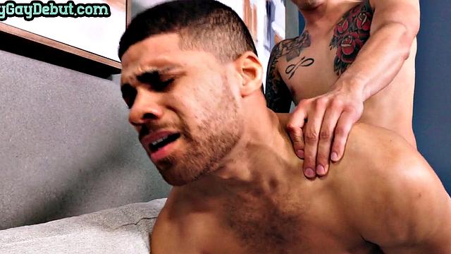 Amateur Black stud fucked by inked top till cumshot