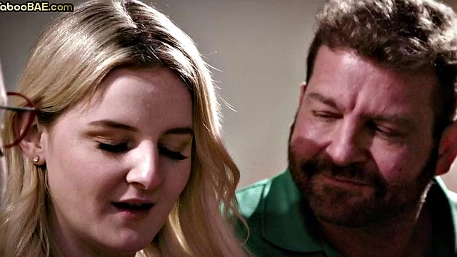 Busty babe got pussyrammed and cum in mouth in 3some