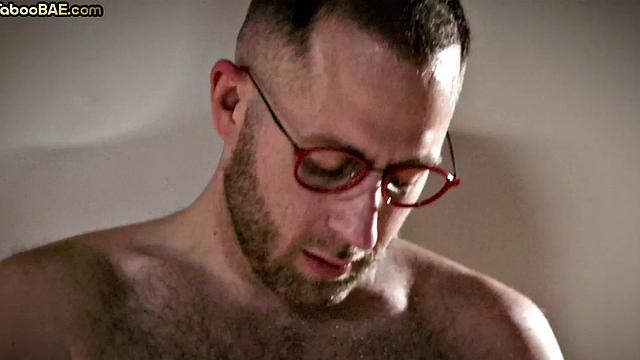 Busty babe got pussyrammed and cum in mouth in 3some