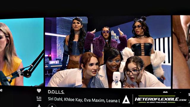 HETEROFLEXIBLE - Mischievous Siren Santiago Seduces Lonely Stepdad For A Good BREEDING