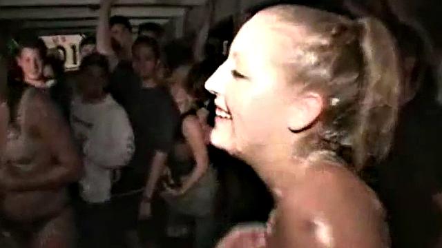 Horny teen blonde gets her pussy fucked