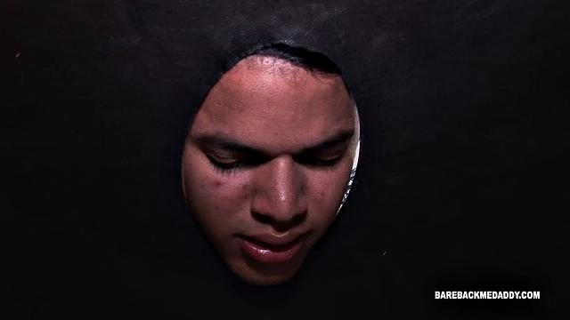 Папочка Йорис разносит мужика на масляном столе