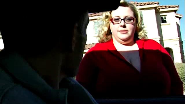 BBW Real Estate Agent on Cam