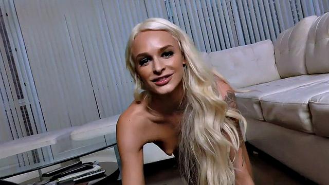 Skinny tattooed babe deepthroats BF and talks dirty