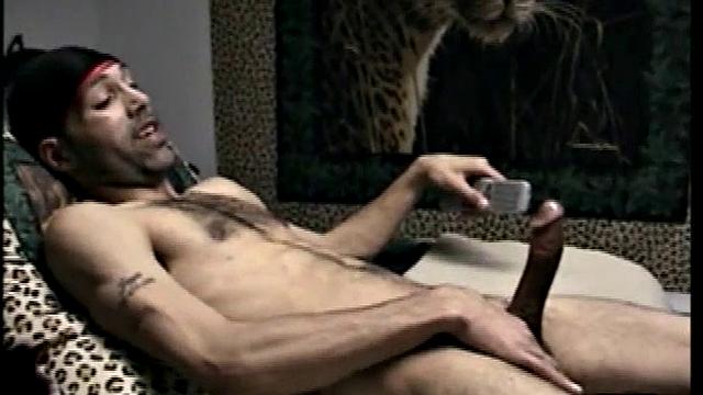 Straight Guy Enrique Wants Head