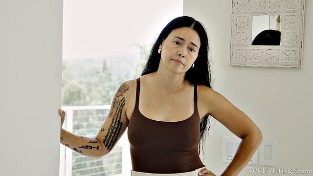 Free Use Families 2 - Scene 2 - Keep It In Family