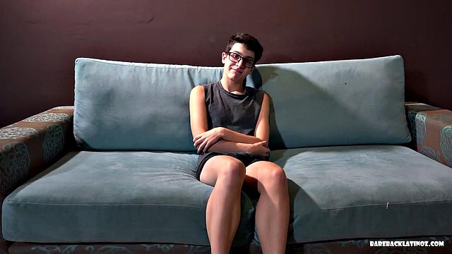 Георгий с Филиппом меряются настоящей мужской силой, а кто выиграет - решит финальный залп спермы.