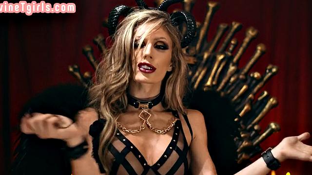 Transgender lady banged in asshole by transsexual