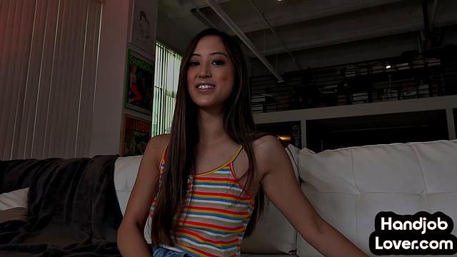 Cum-hungry Asian babe teasing lover