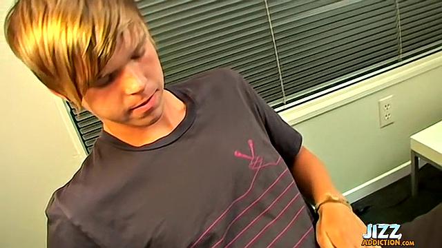 Delicious Cum With Colby Bonds - Colby Bonds