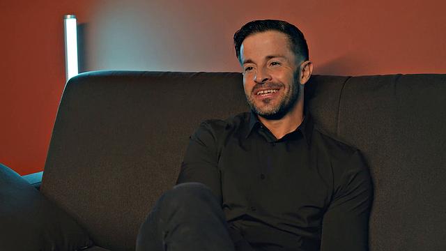 Horny Valentina Nappi excels at blowing and rough cowgirl rides, in HD porn!