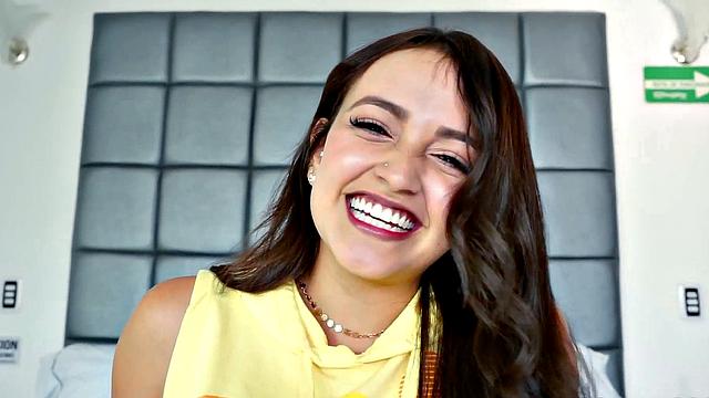 Sunglasses And Latina