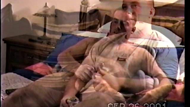 Straight Guy Justin Beats Off