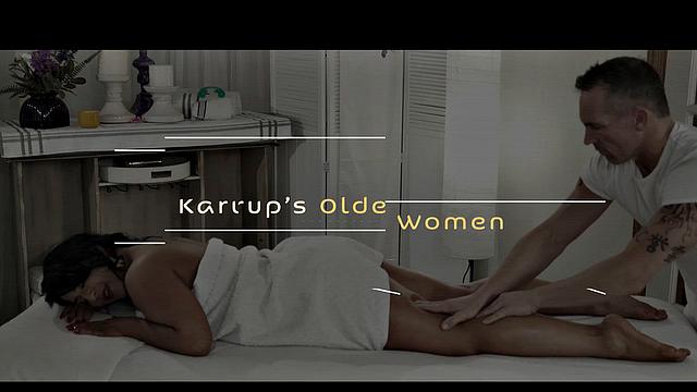 Mature Feet And Fingers