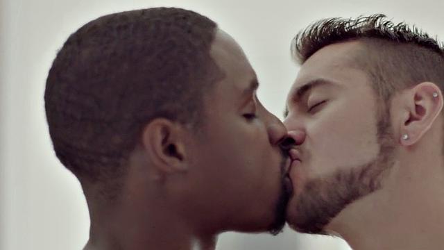 Black gay fucks white stud in tight anal hole