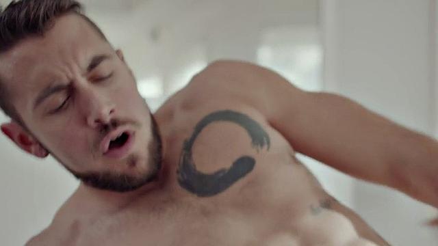 Black gay fucks white stud in tight anal hole